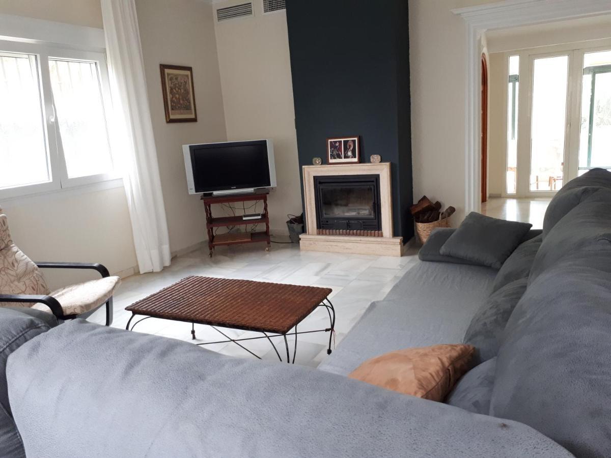 Casa Villa Ladi Umbrete エクステリア 写真